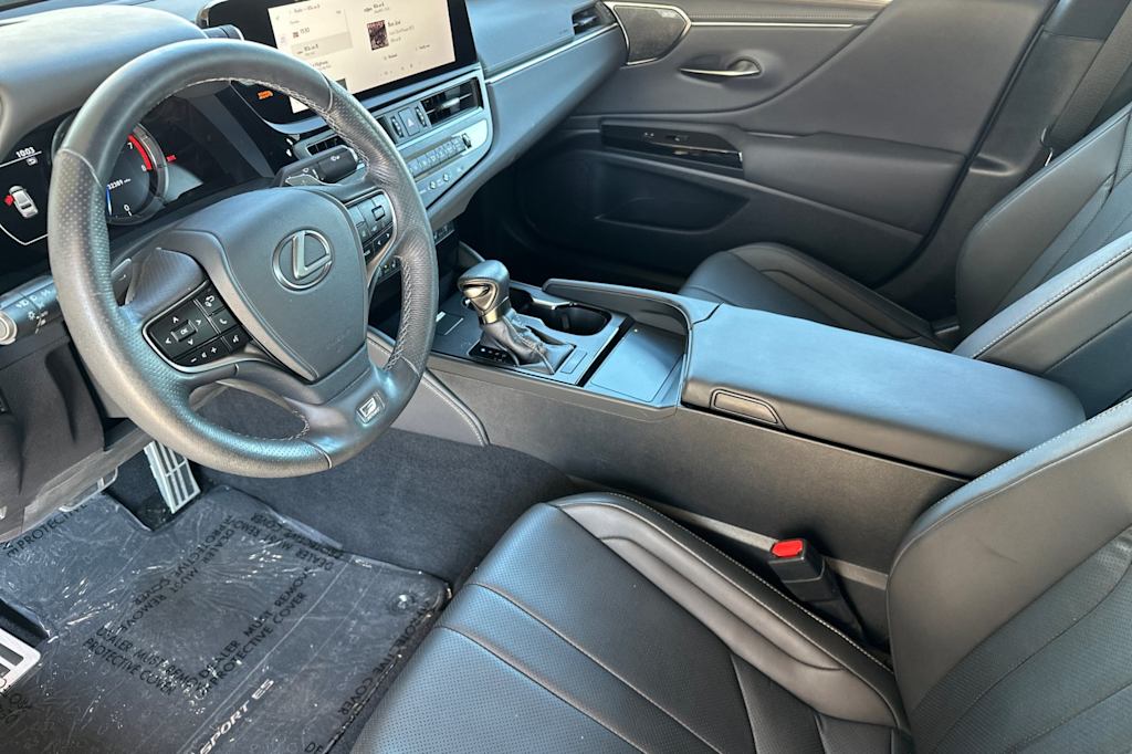 Thumbnail: 2023 Lexus ES - 9