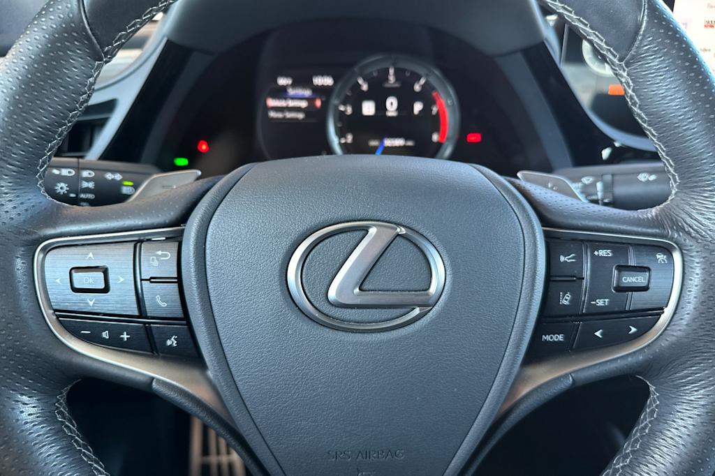 Thumbnail: 2023 Lexus ES - 28