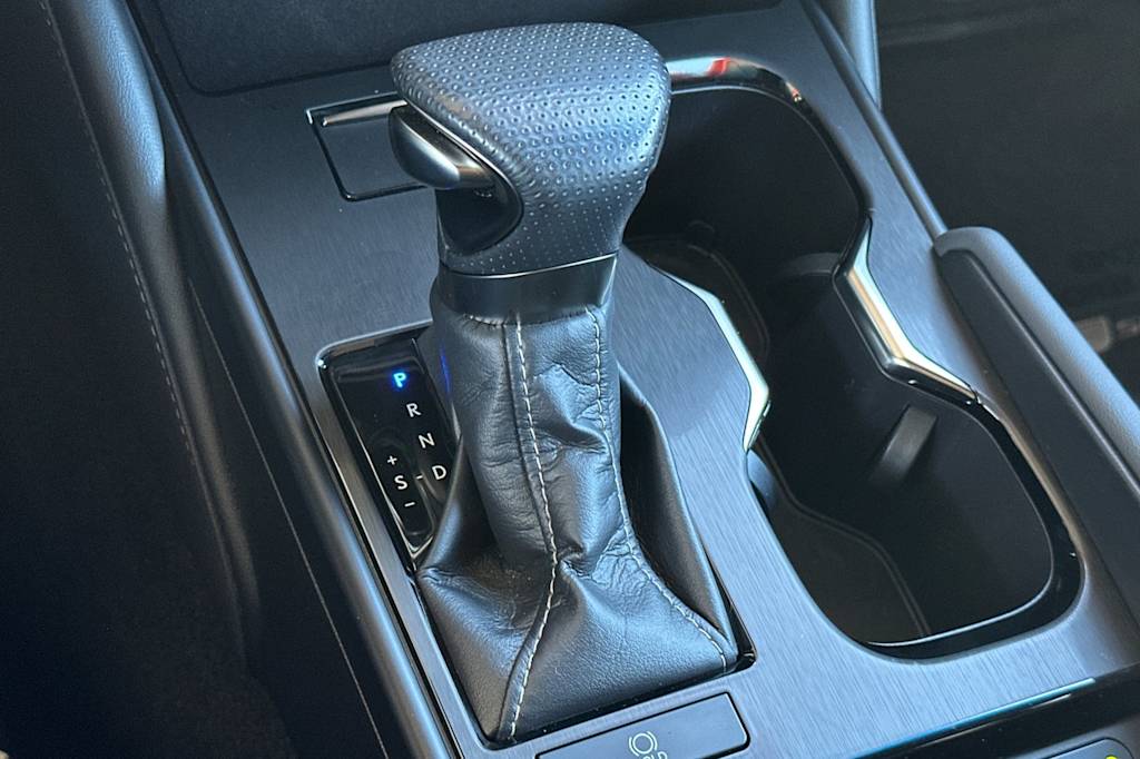 Thumbnail: 2023 Lexus ES - 14