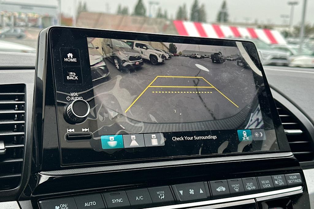 Thumbnail: 2025 Honda Odyssey - 25