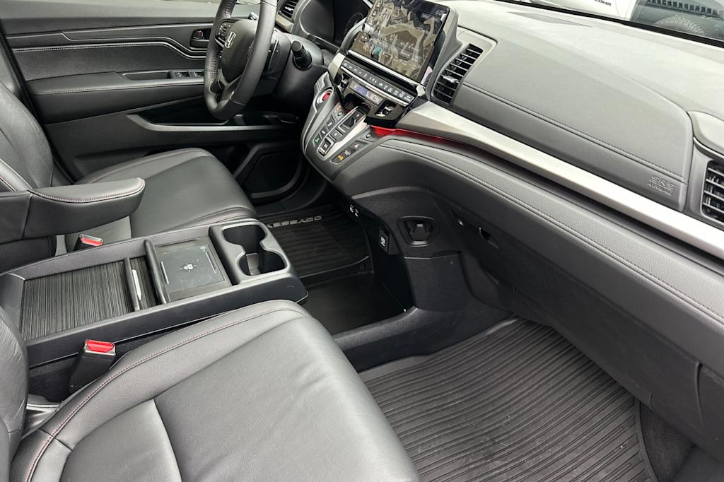 Thumbnail: 2025 Honda Odyssey - 13