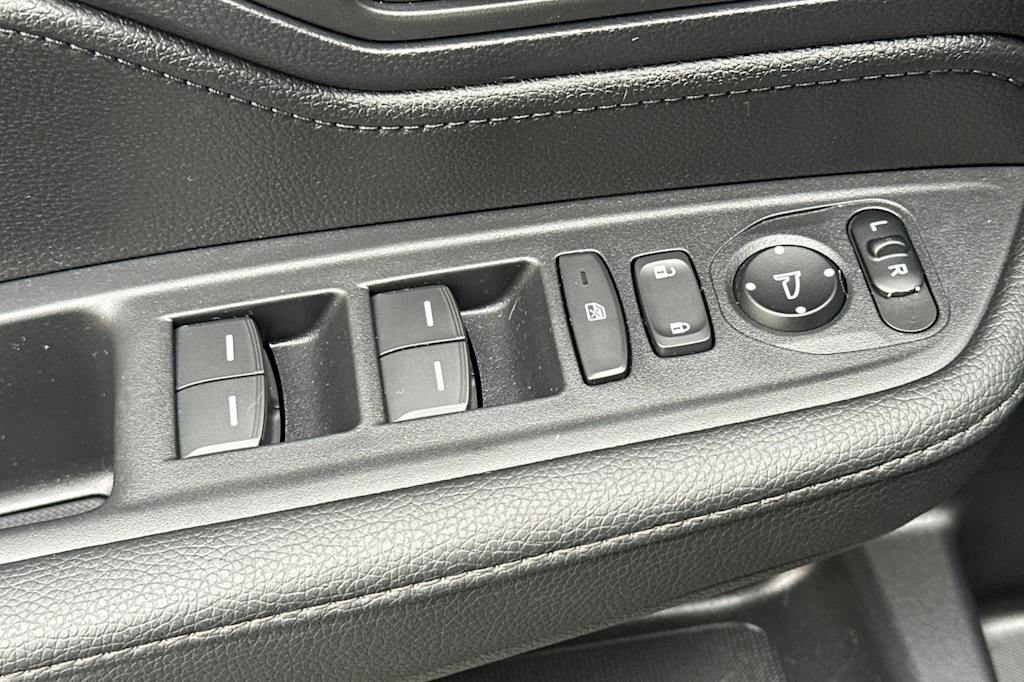 Thumbnail: 2025 Honda Odyssey - 22