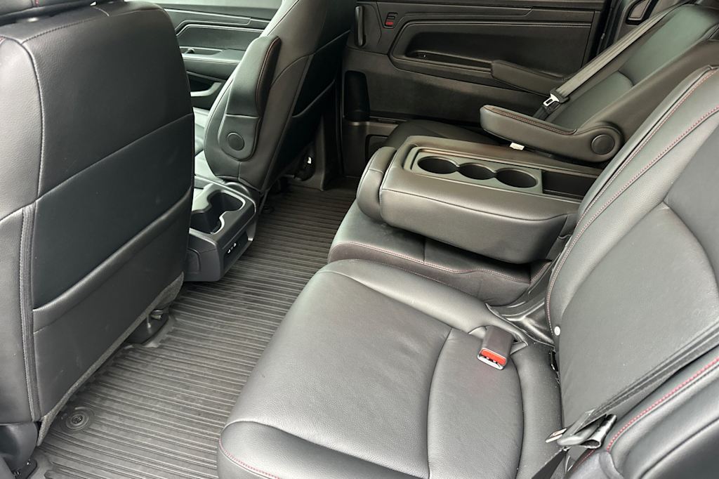 Thumbnail: 2025 Honda Odyssey - 12