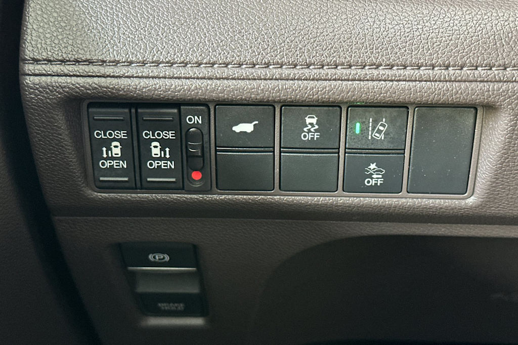 Thumbnail: 2019 Honda Odyssey - 32