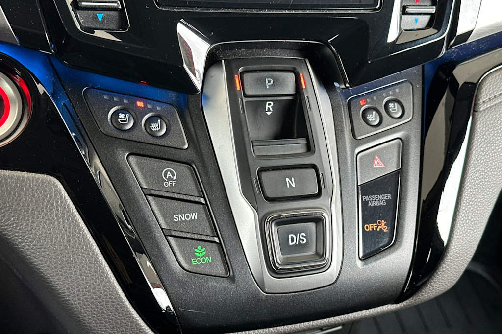 Thumbnail: 2018 Honda Odyssey - 14