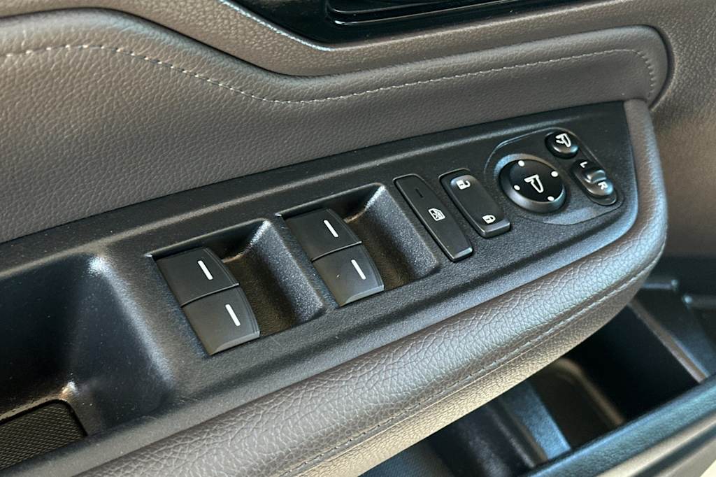 Thumbnail: 2019 Honda Odyssey - 21