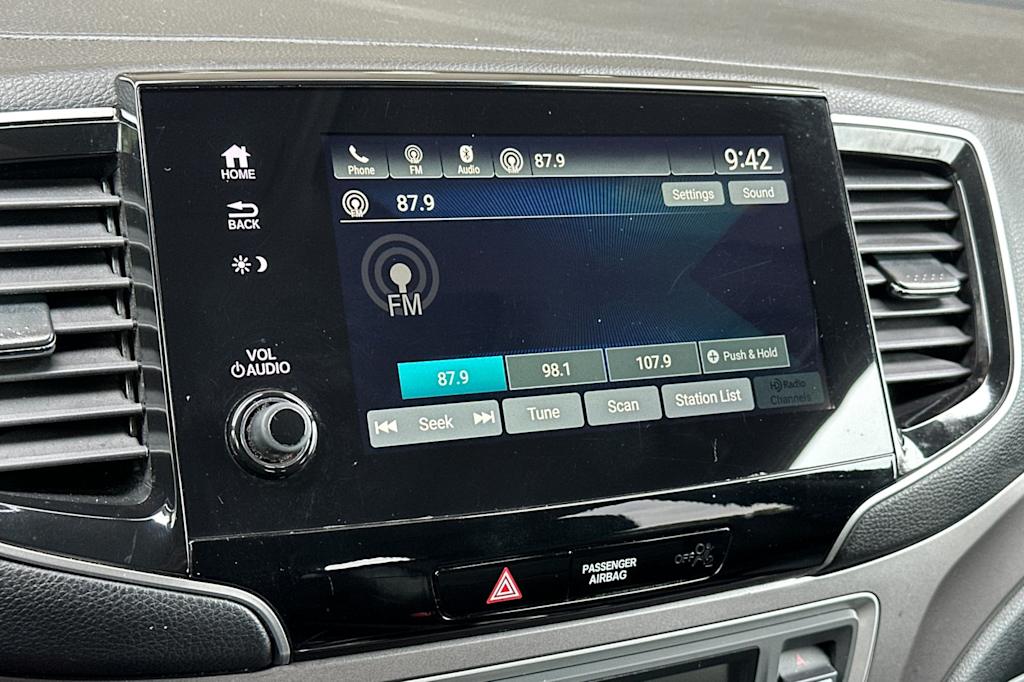 Thumbnail: 2019 Honda Pilot - 14
