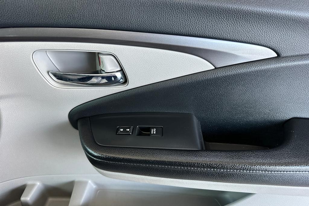 2017 Honda Pilot EX-L 26