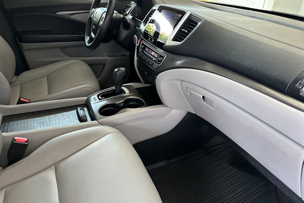 2017 Honda Pilot EX-L 12