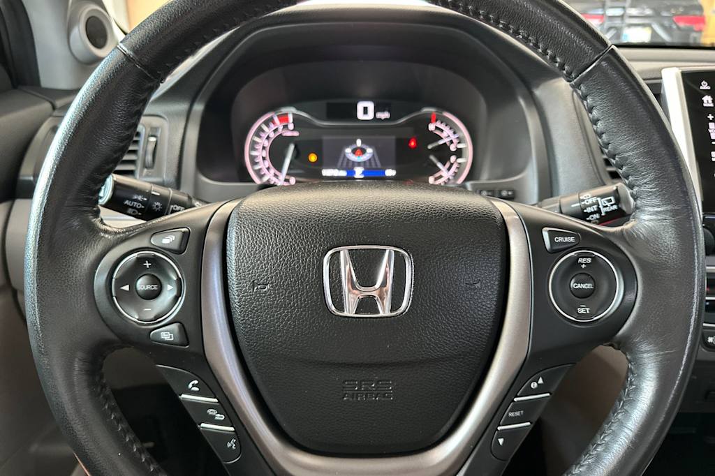 2017 Honda Pilot EX-L 30