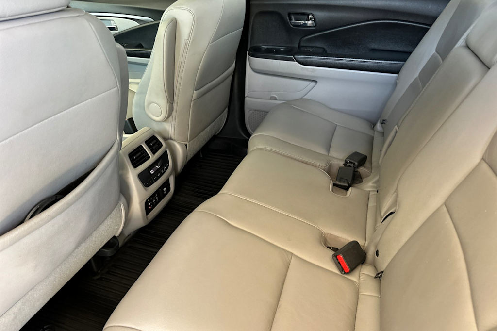 2017 Honda Pilot EX-L 11