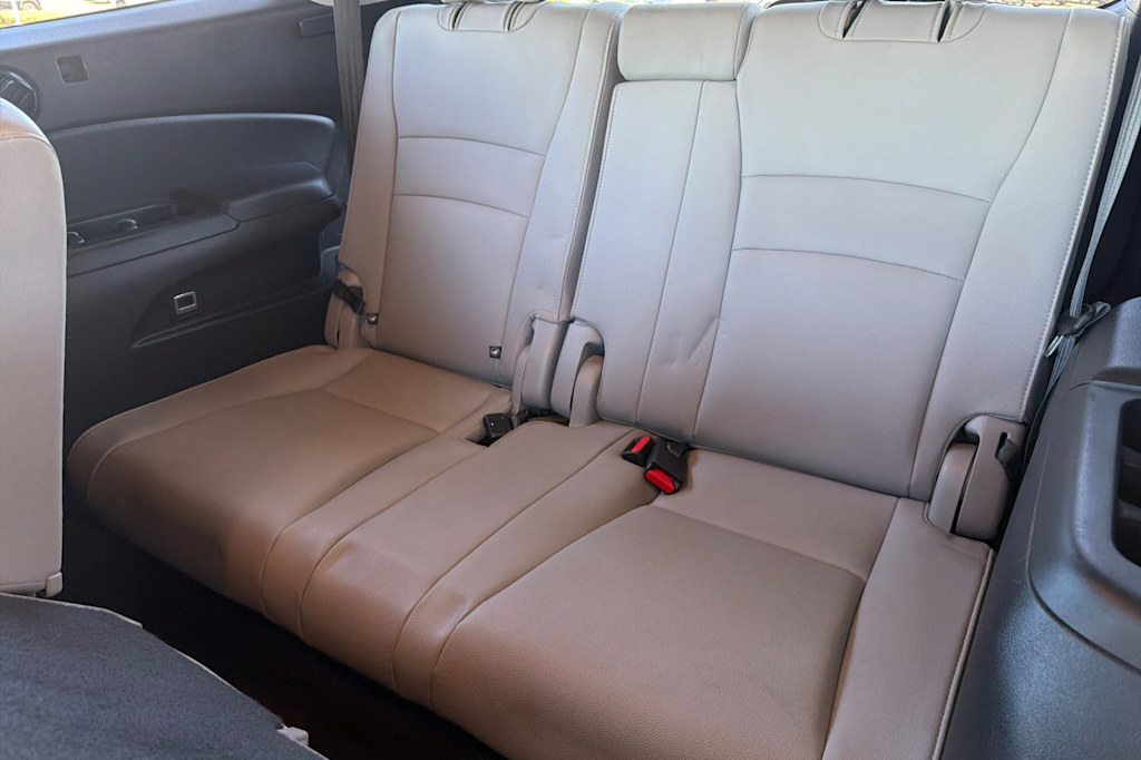 Thumbnail: 2019 Honda Pilot - 23