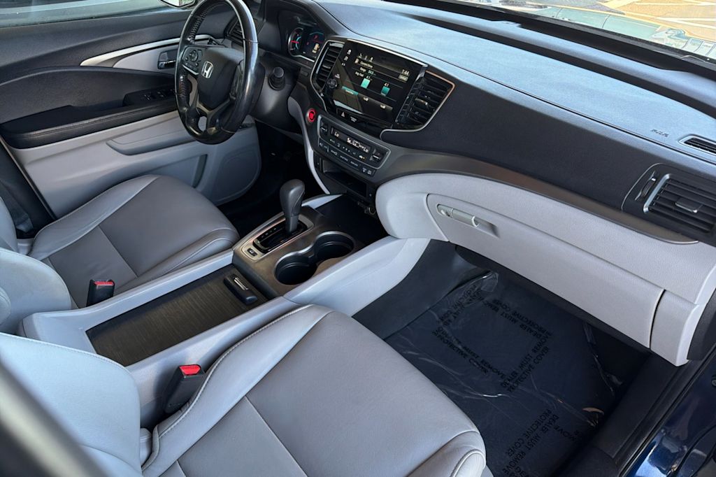Thumbnail: 2019 Honda Pilot - 11