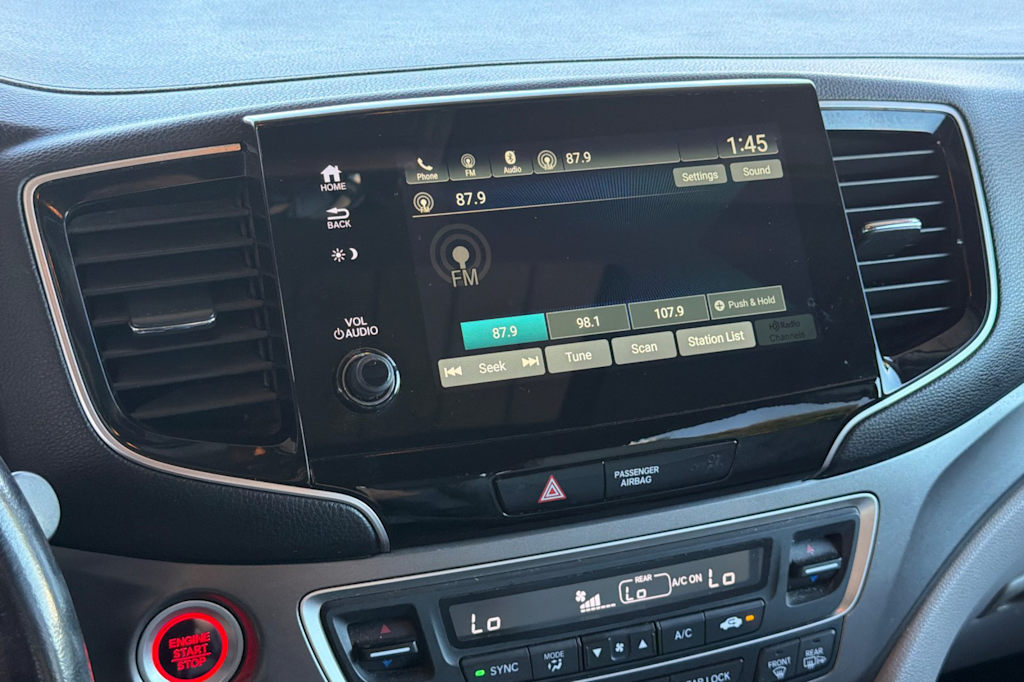 Thumbnail: 2019 Honda Pilot - 12