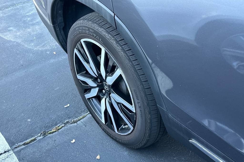 Thumbnail: 2019 Honda Pilot - 16