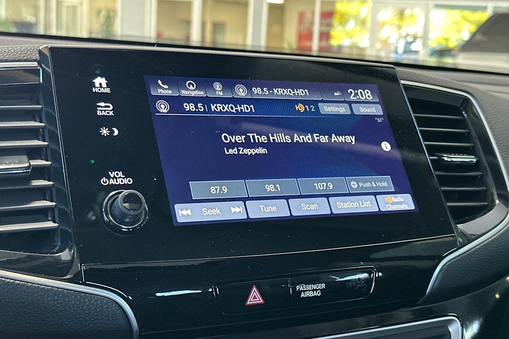 Thumbnail: 2019 Honda Pilot - 14