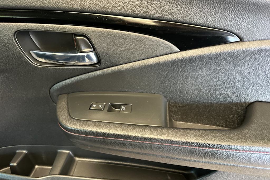 Thumbnail: 2022 Honda Pilot - 27
