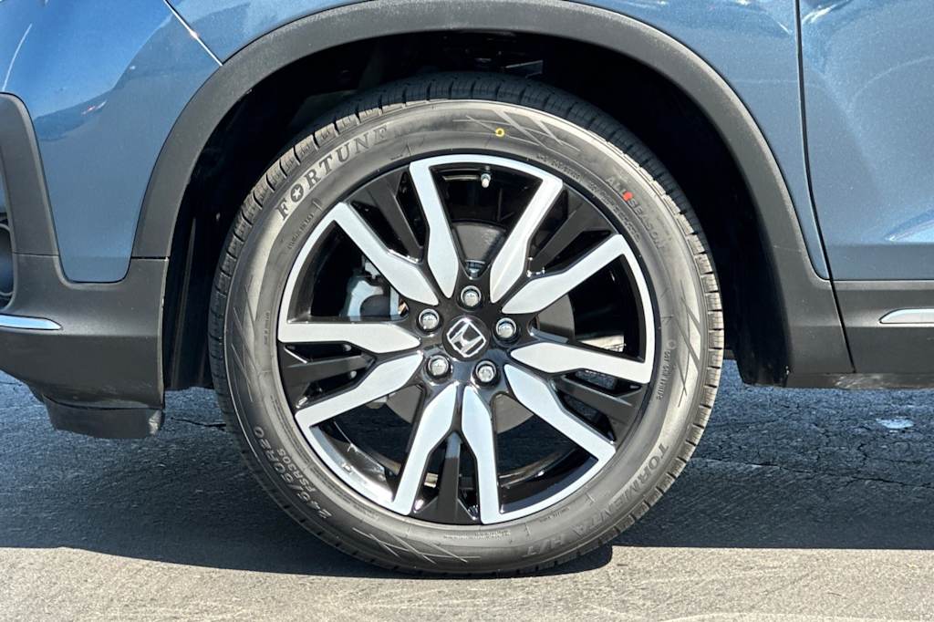 Thumbnail: 2019 Honda Pilot - 8