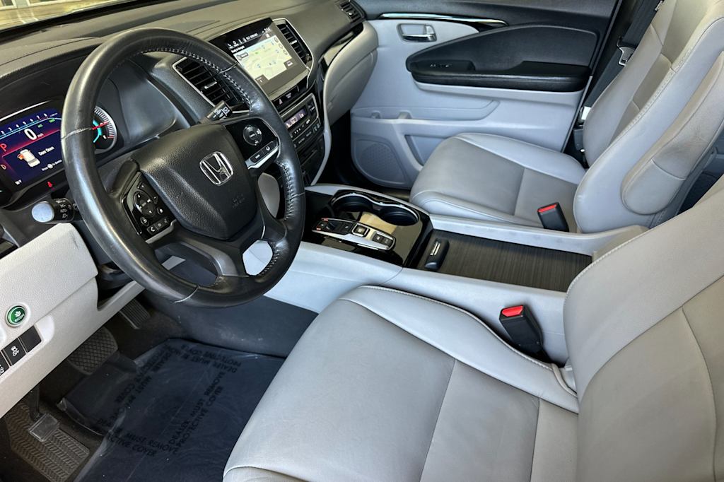 Thumbnail: 2019 Honda Pilot - 10