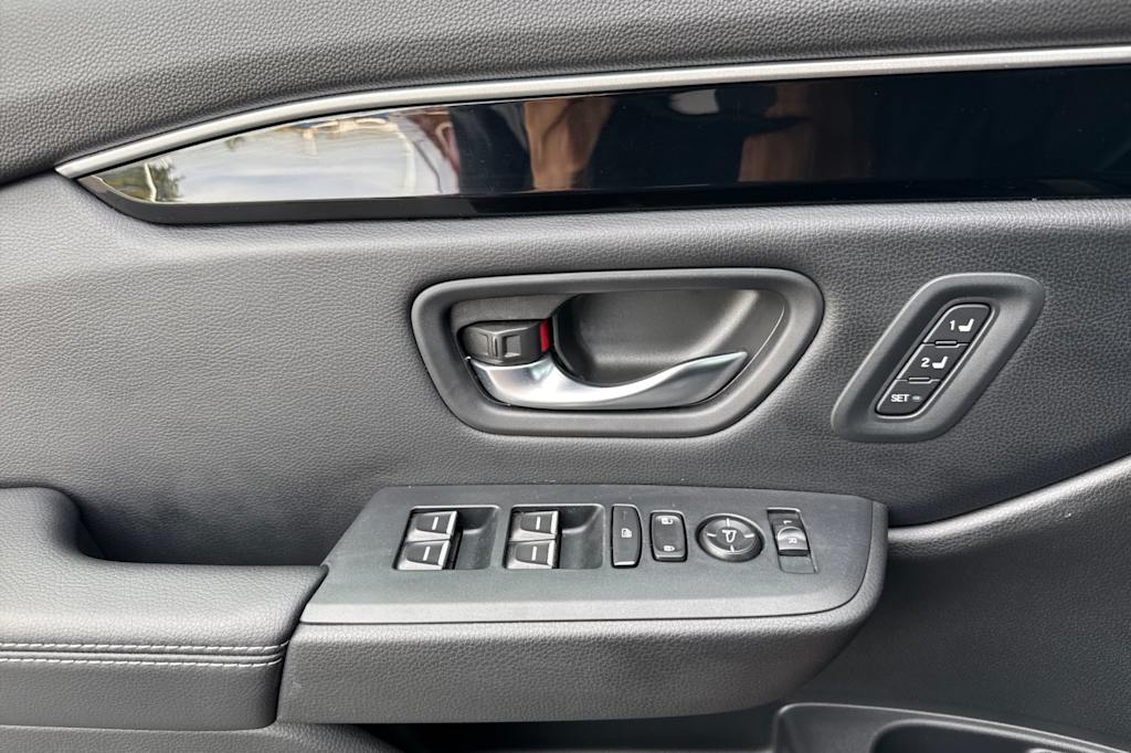 Thumbnail: 2024 Honda Pilot - 22