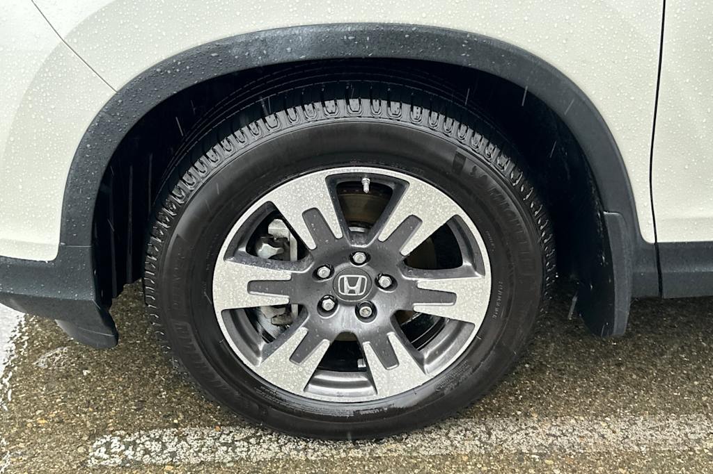 Thumbnail: 2019 Honda Ridgeline - 22