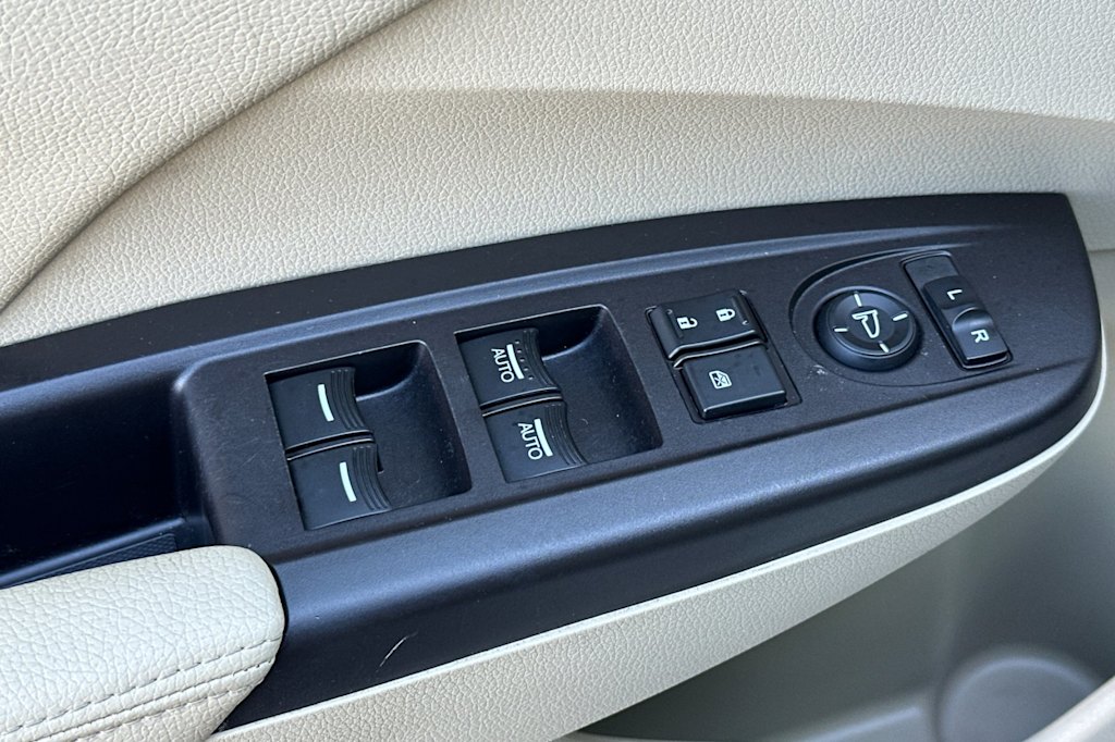 Thumbnail: 2016 Acura RDX - 23