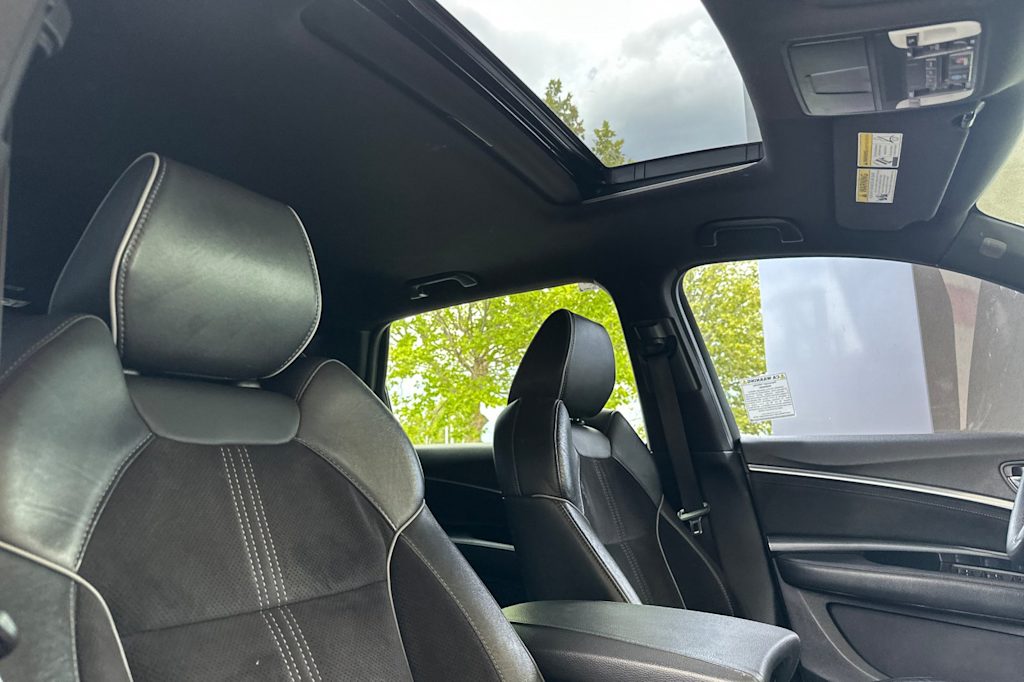 Thumbnail: 2019 Acura MDX - 10