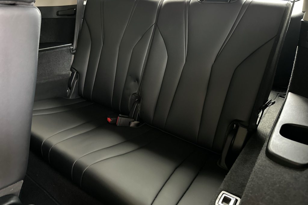 Thumbnail: 2022 Acura MDX - 8