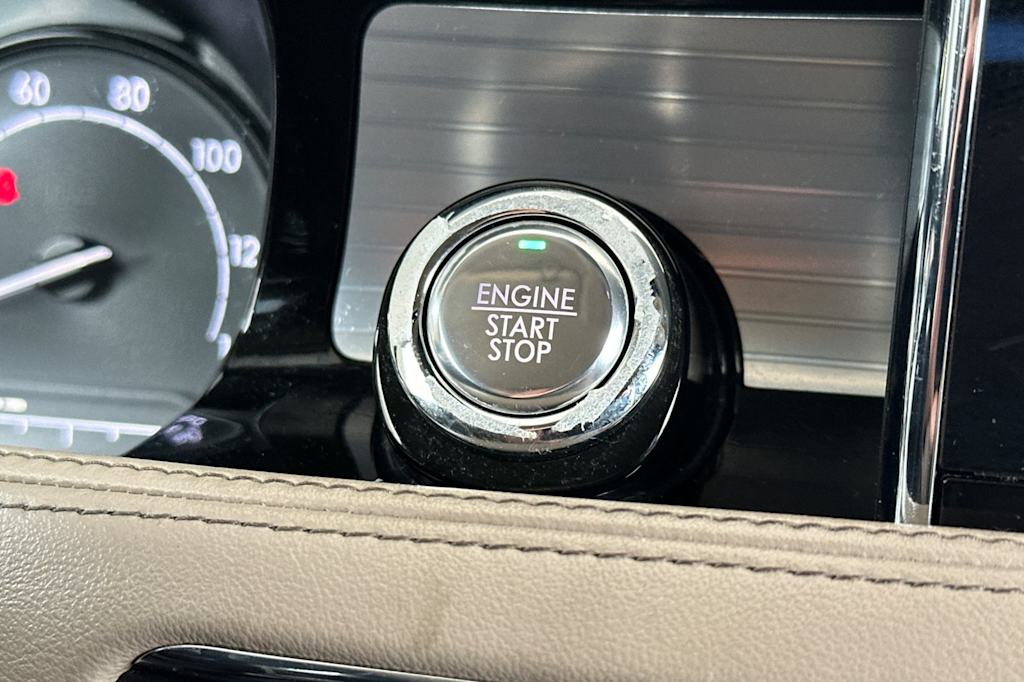 Thumbnail: 2022 Lincoln Corsair - 27