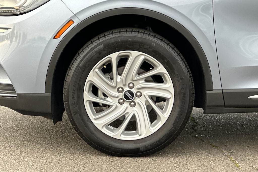 Thumbnail: 2022 Lincoln Corsair - 7