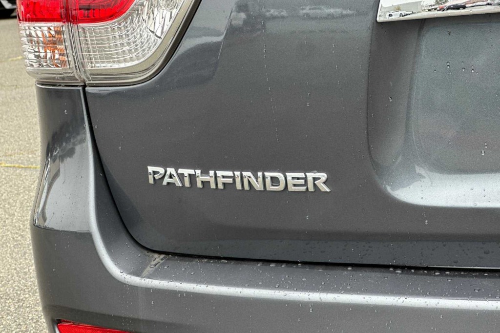 2014 Nissan Pathfinder S 7