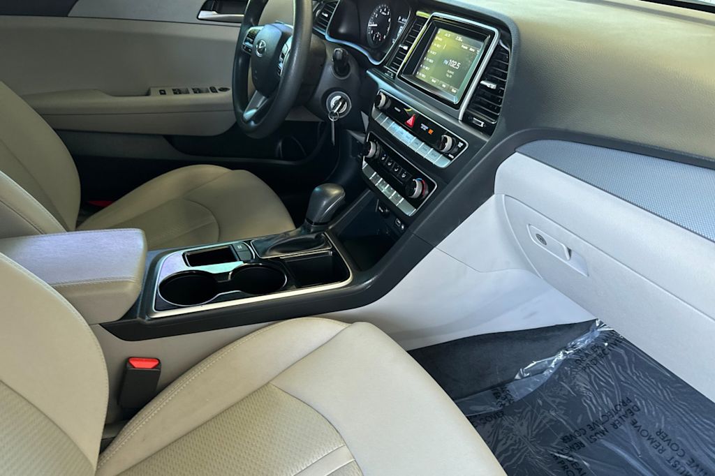 Thumbnail: 2018 Hyundai Sonata - 10
