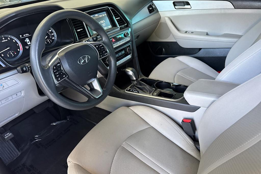 Thumbnail: 2018 Hyundai Sonata - 9