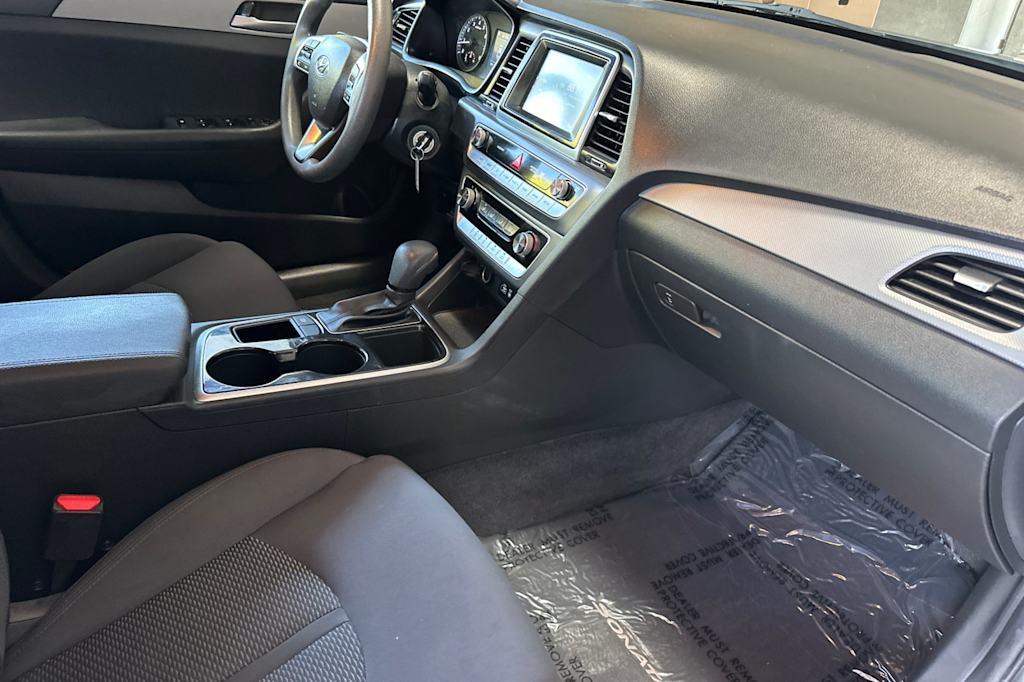 Thumbnail: 2019 Hyundai Sonata - 12