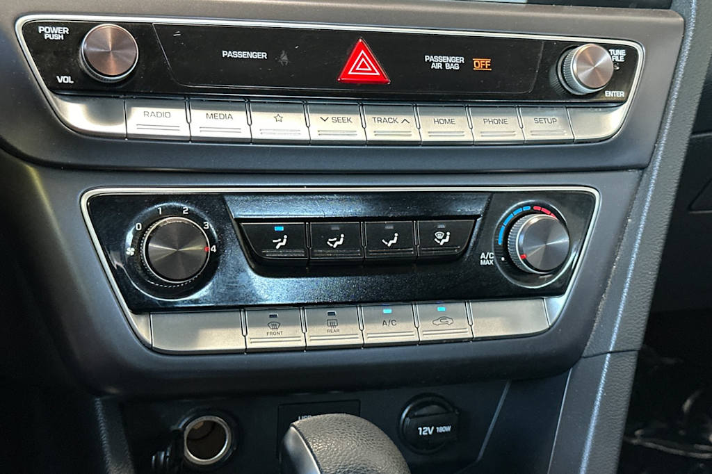Thumbnail: 2019 Hyundai Sonata - 25