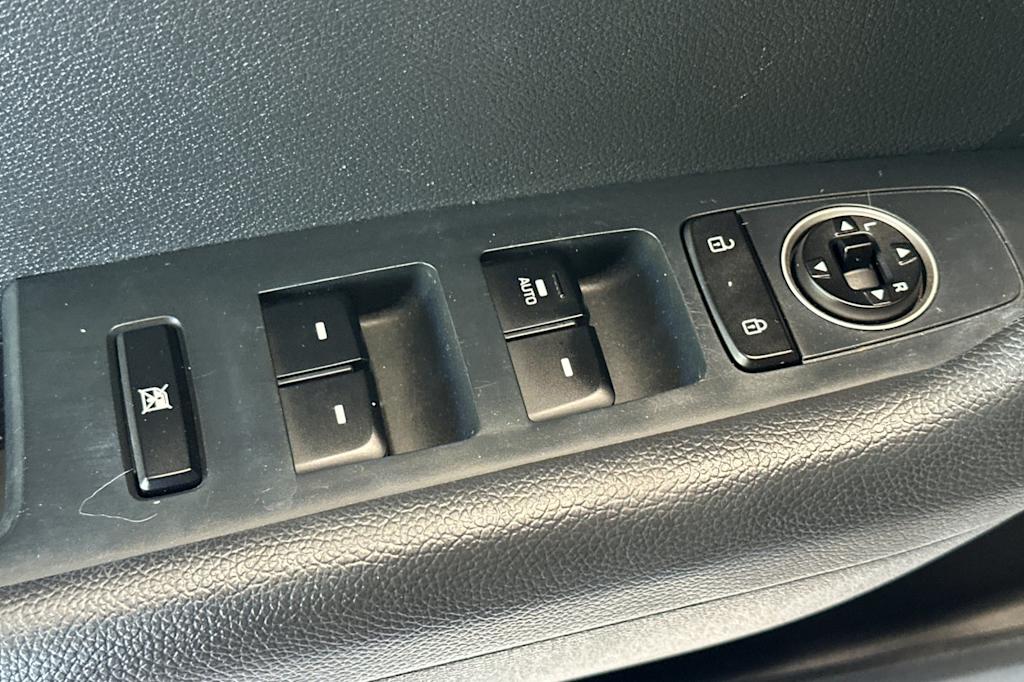 Thumbnail: 2019 Hyundai Sonata - 21