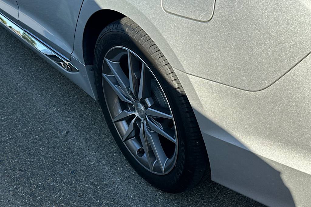 Thumbnail: 2015 Hyundai Sonata - 18