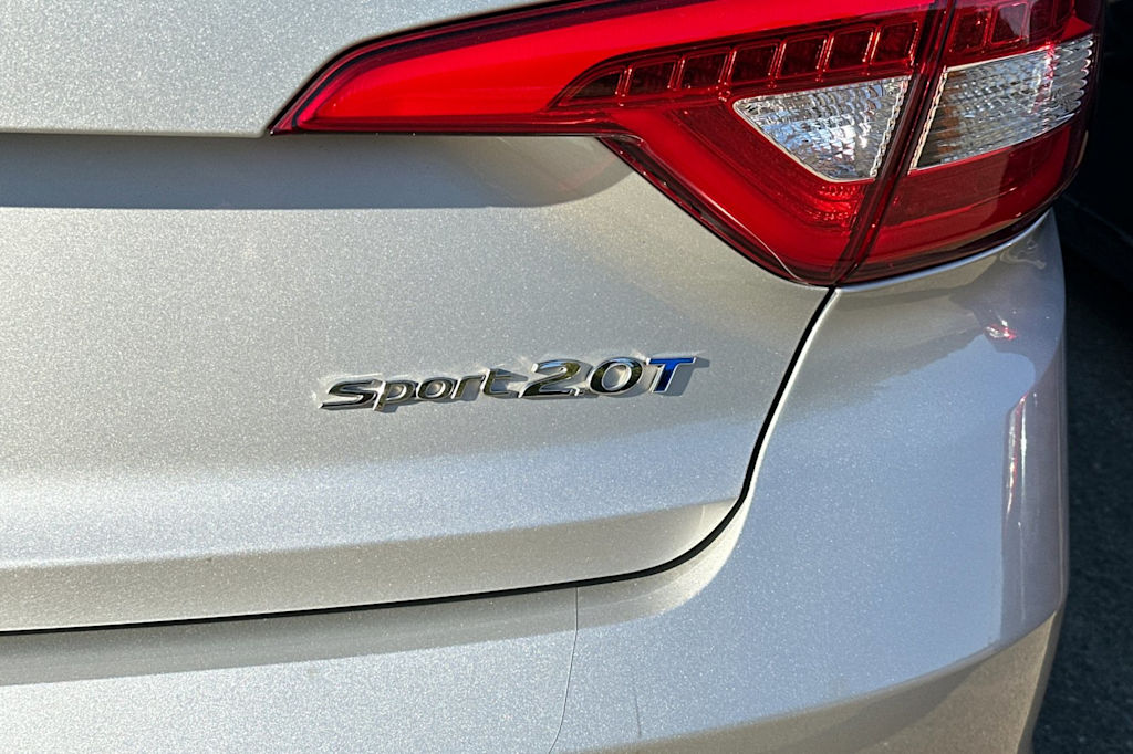 Thumbnail: 2015 Hyundai Sonata - 9