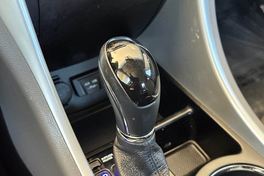 Thumbnail: 2011 Hyundai Sonata - 14