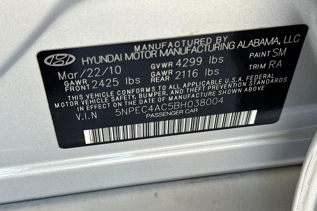 Thumbnail: 2011 Hyundai Sonata - 16
