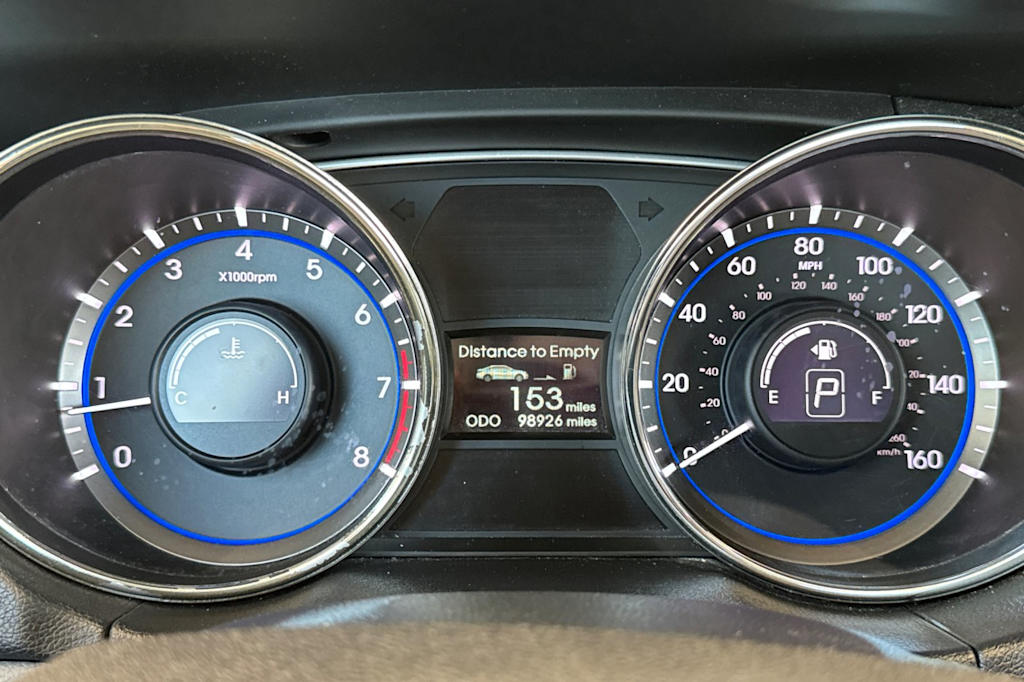 Thumbnail: 2011 Hyundai Sonata - 15
