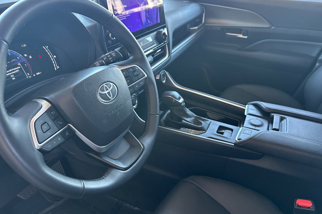 Thumbnail: 2025 Toyota Grand Highlander - 9
