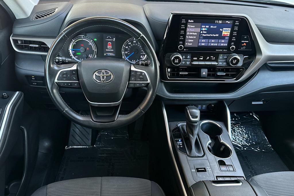 Thumbnail: 2022 Toyota Highlander - 13