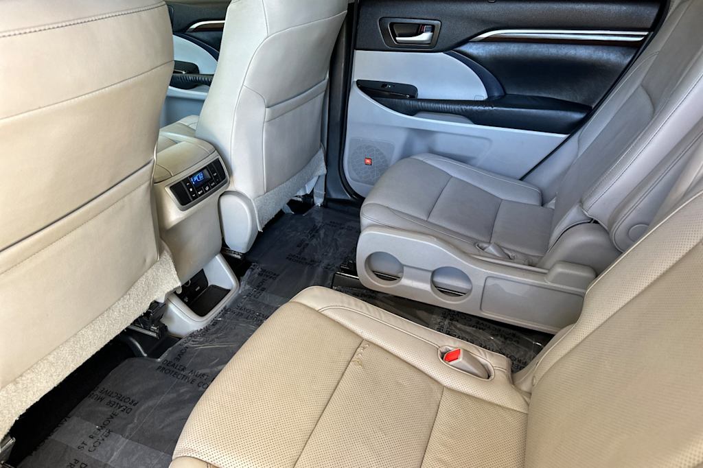 Thumbnail: 2014 Toyota Highlander - 11