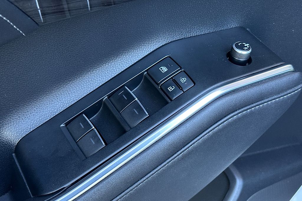 Thumbnail: 2020 Toyota Highlander - 7