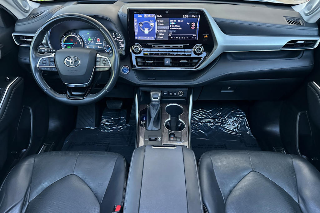 Thumbnail: 2020 Toyota Highlander - 2