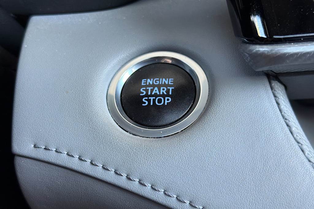 Thumbnail: 2021 Toyota Highlander - 28