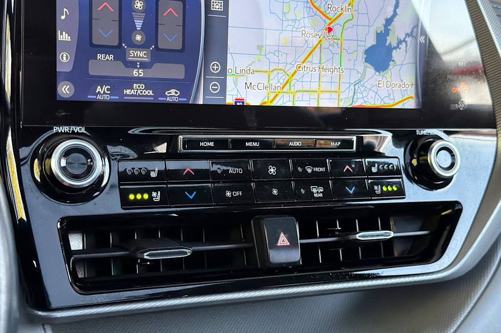 Thumbnail: 2021 Toyota Highlander - 27
