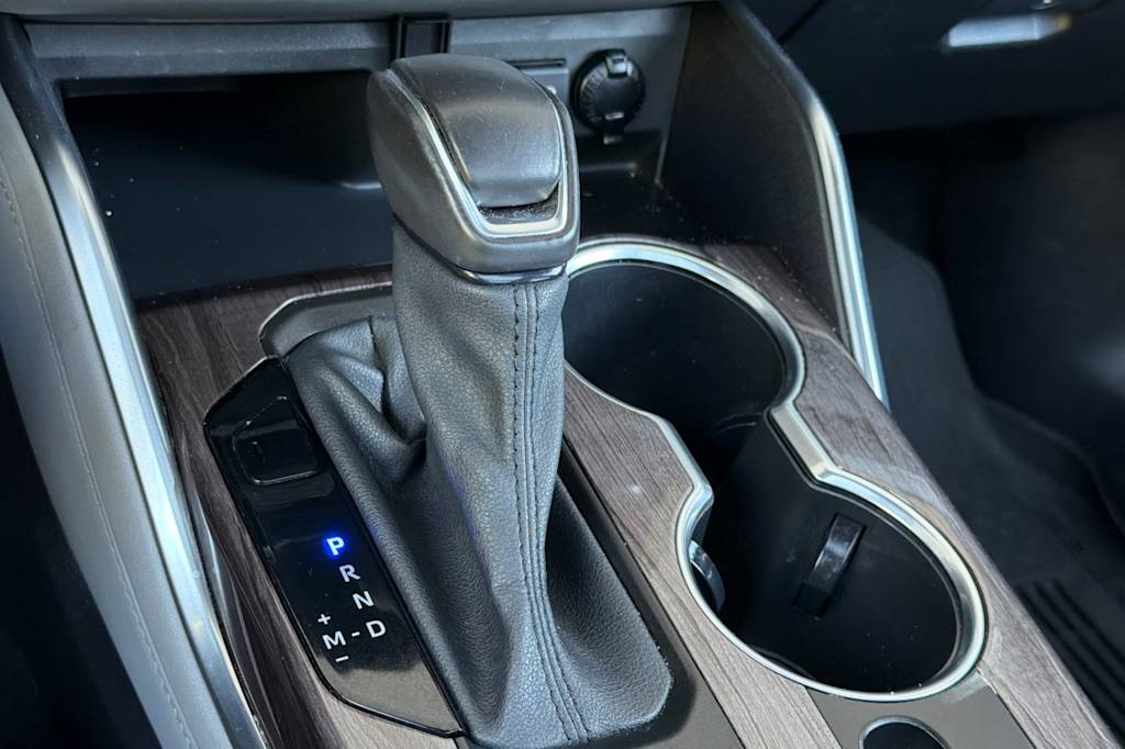 Thumbnail: 2021 Toyota Highlander - 14