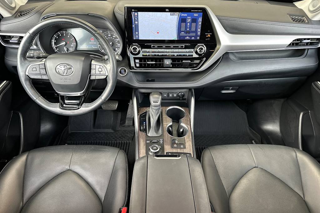 Thumbnail: 2021 Toyota Highlander - 2